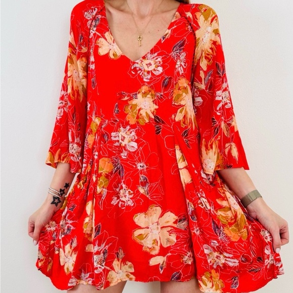 Free People Dresses & Skirts - Free People Coral-Red Floral High-Low V-Neck Dress
